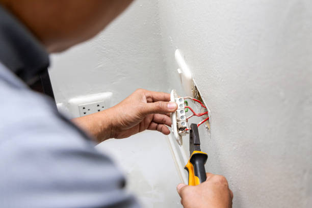 Best Ceiling Fan Installation Electrician  in Crestwood, KY
